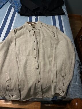 Men’s size large long sleeve